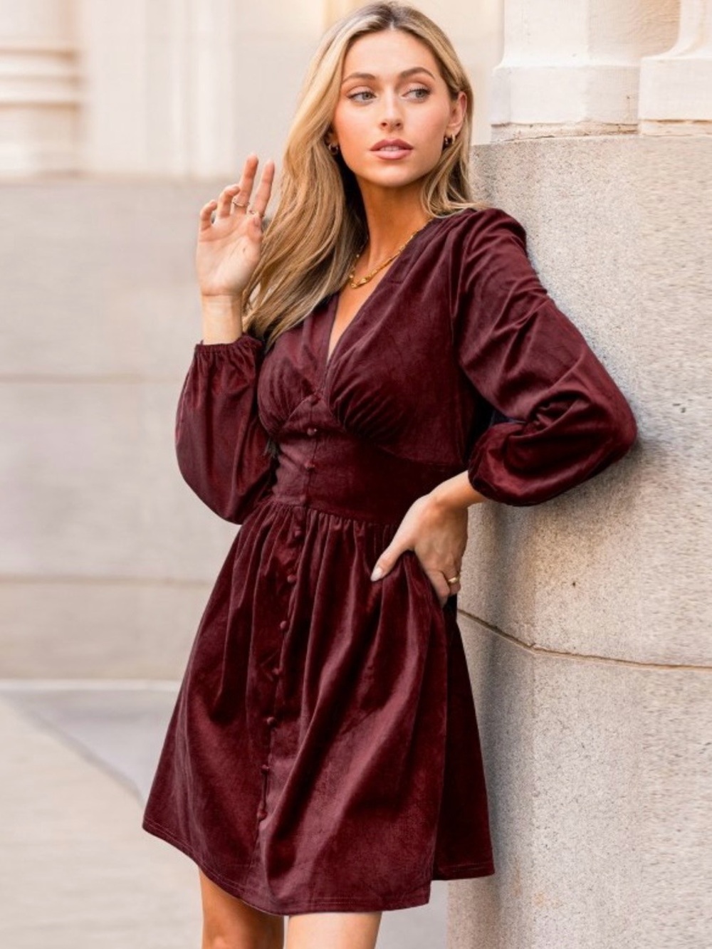 NWT Cupshe Bergundy Velvet Dress Size L Holiday Party - Picture 2 of 8